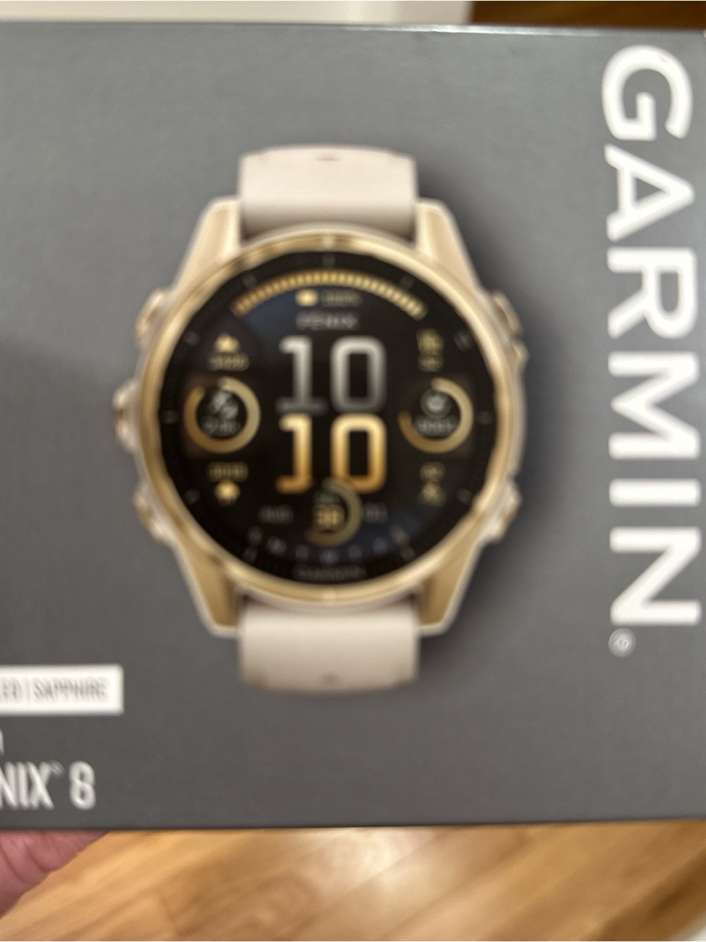 garmin Fenix 8 Smartwatch - Beige Strap, Gold Case
